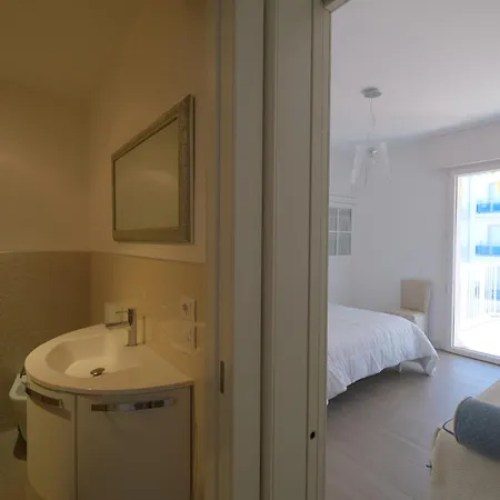 Panfilo Con Piscina Fronte Mare Апартаменты