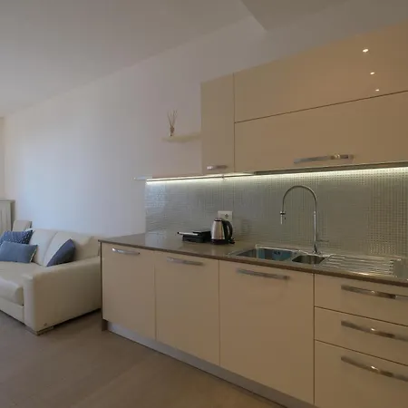 Panfilo Con Piscina Fronte Mare Apartment *