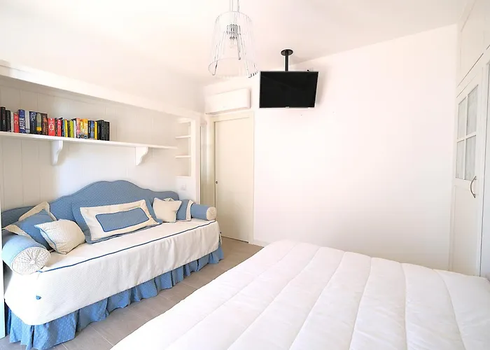 Panfilo Con Piscina Fronte Mare Lido di Jesolo