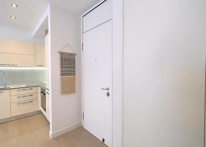 Panfilo Con Piscina Fronte Mare Lido di Jesolo